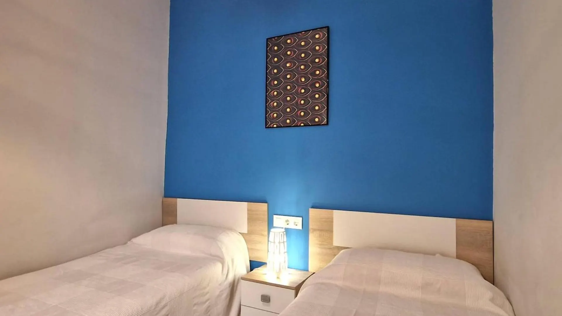 The Traveller`s house Levante en el corazón de Cádiz WiFi Apartamento