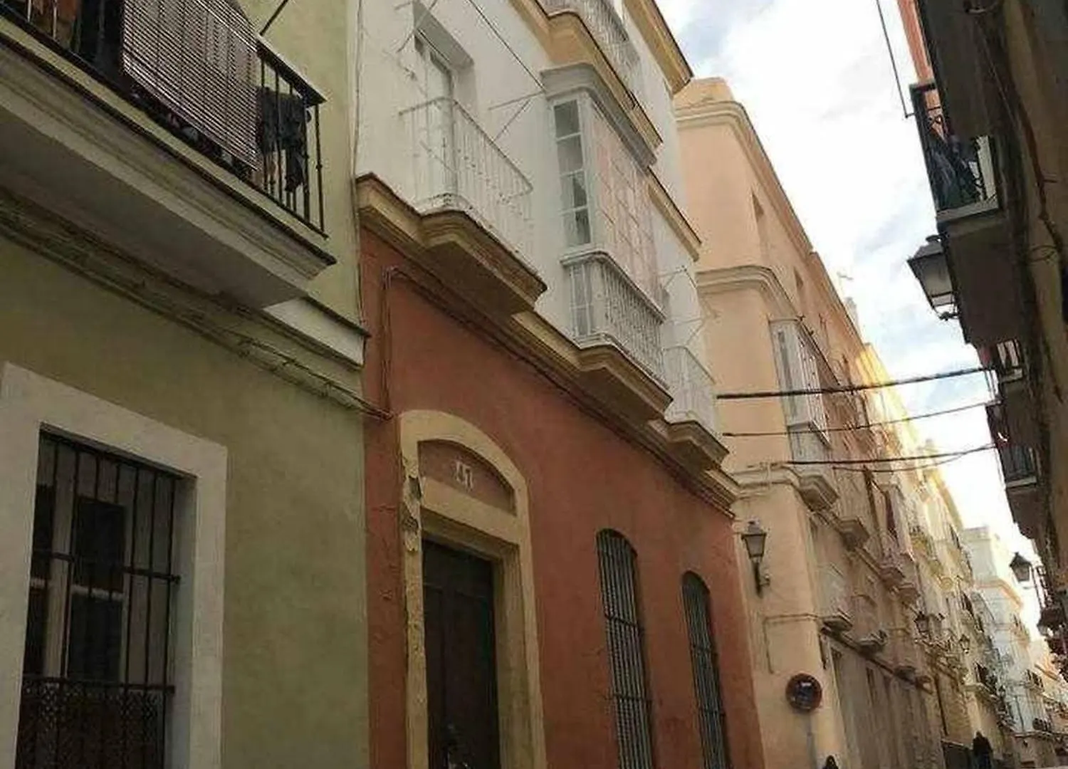 The Traveller`s house Levante en el corazón de Cádiz WiFi Cádis